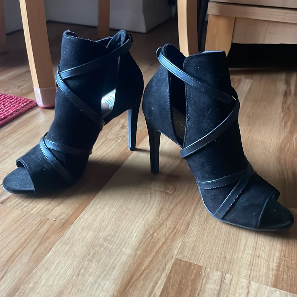 Women’s black shoe boot heels,ankle strap, Christian Siriano for Payless 8